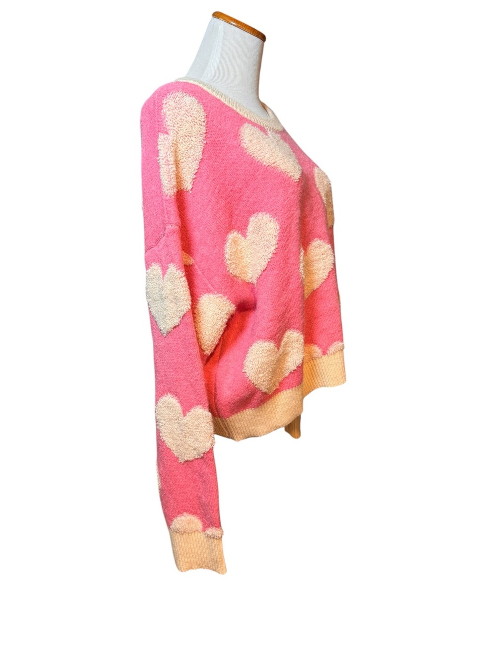 ✨NWT BIBI Fuzzy Heart Sweater - Picture 3 of 7